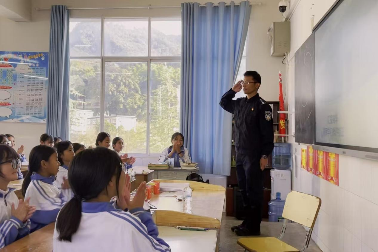 1762696216013001775.png 1762696004377.png