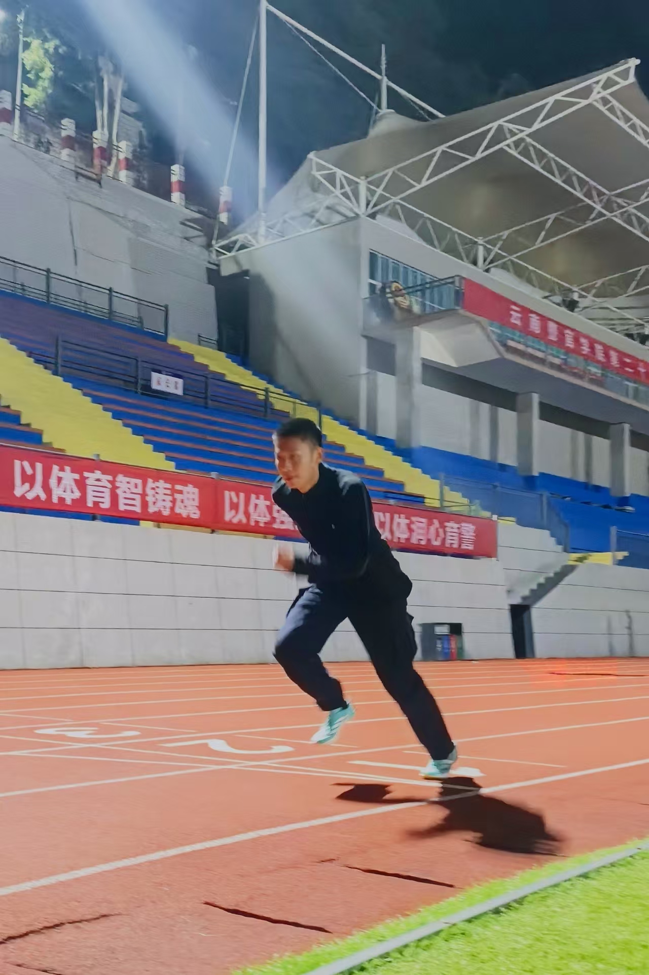 1764252224532068271.jpg 1764251559597.jpg