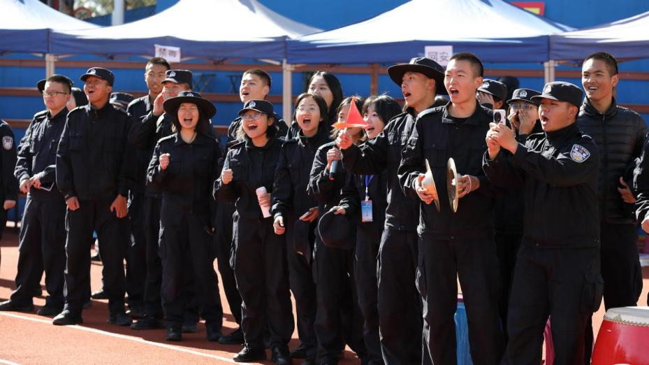 1764255570029080746.png 1764255063557.png