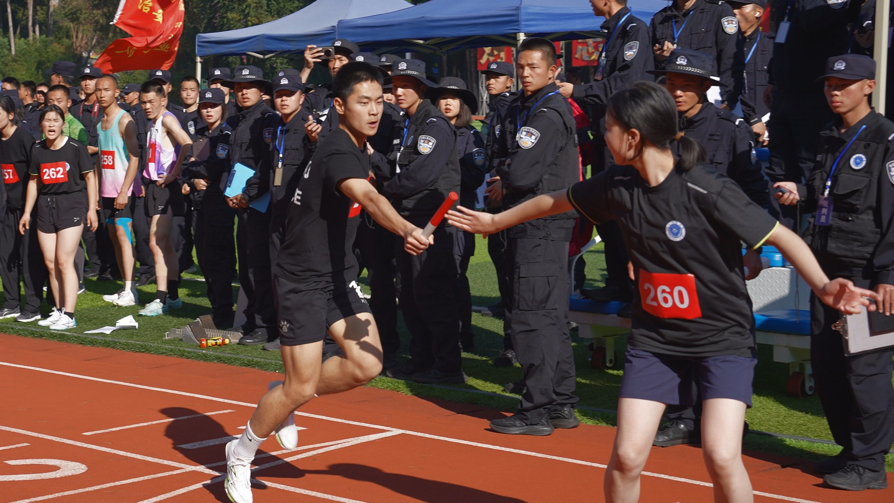 1764600317128094697.png 1764599643212.png