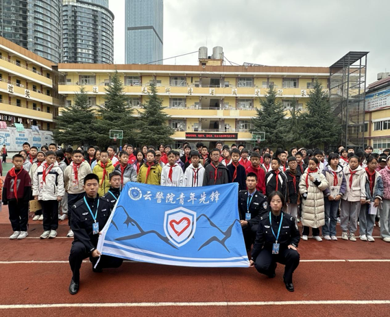 1765975884640021219.png 1765975484919.png