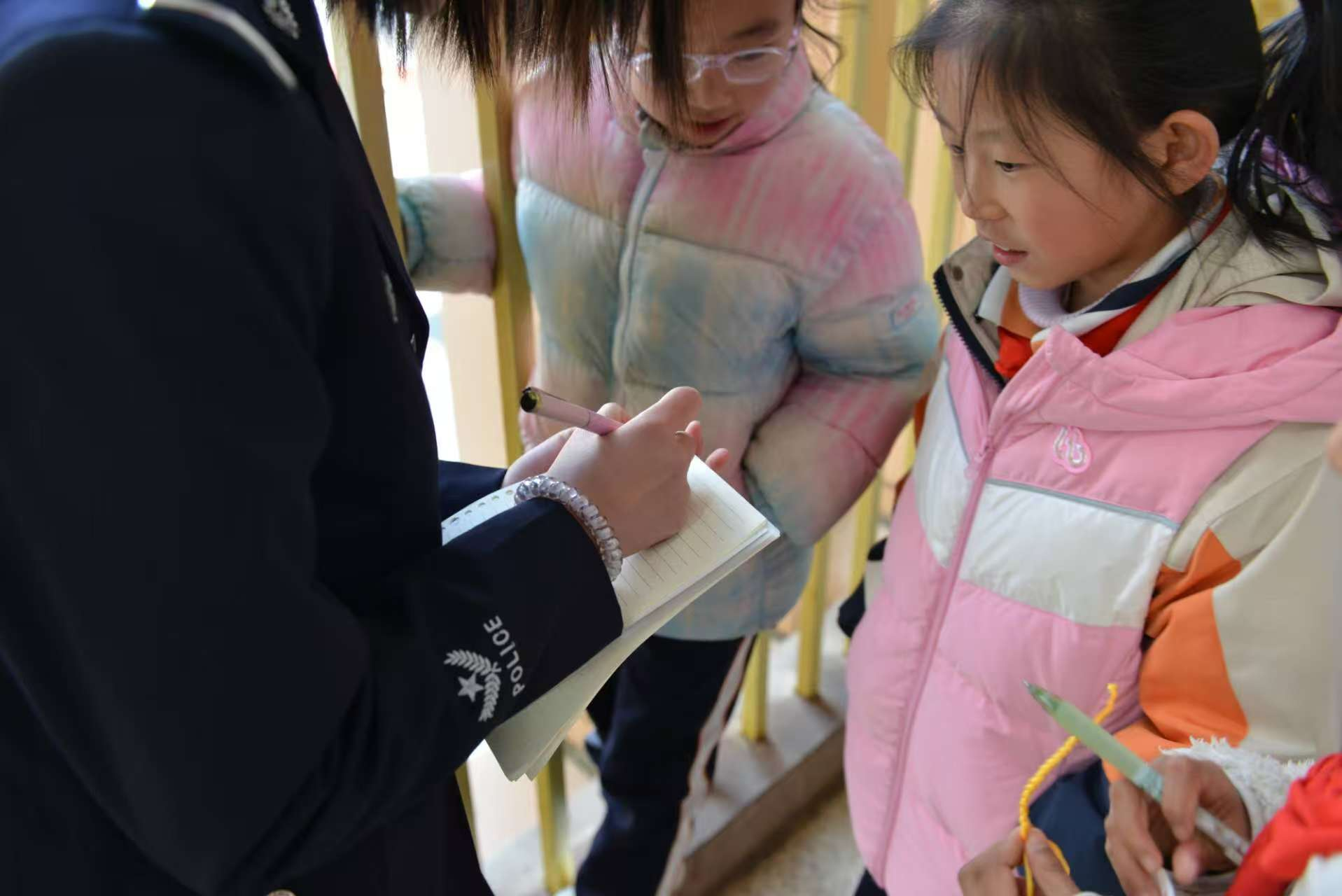 1771060576223074978.png 1771059935009.png